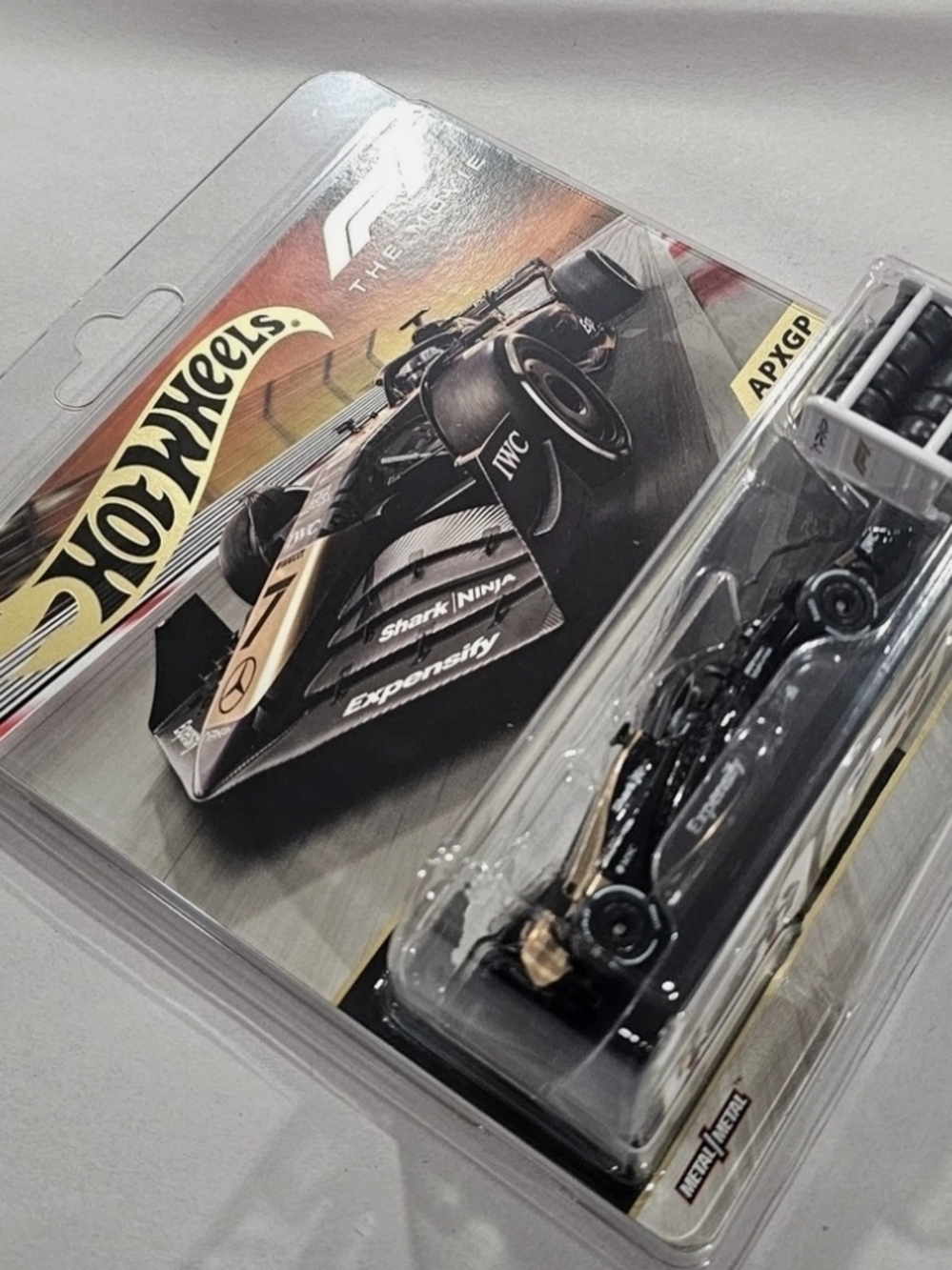 Hot Wheels x F1 THE MOVIE Vehicle APXGP New - In hand (JMT03) NEW